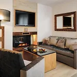 Wellnesshotel Cervosa فندق
