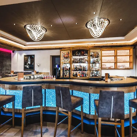 Hotell Wellnesshotel Cervosa 5*