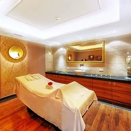 Wellnesshotel Cervosa ホテル