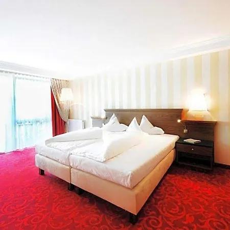 Wellnesshotel Cervosa ホテル ザーファウス