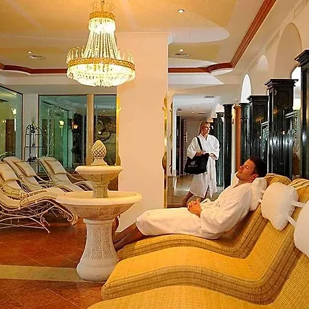ホテル Wellnesshotel Cervosa 5*