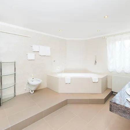 Wellnesshotel Cervosa Otel Serfaus