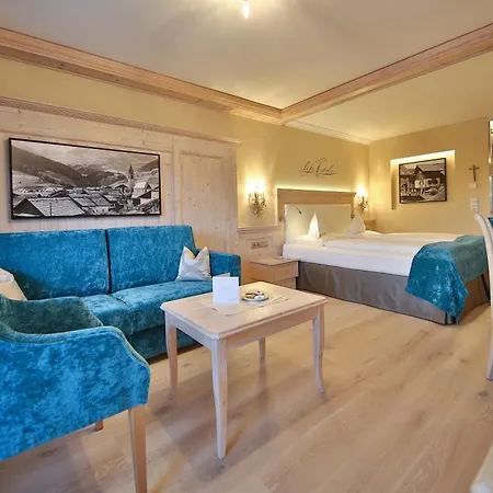 ホテル Wellnesshotel Cervosa