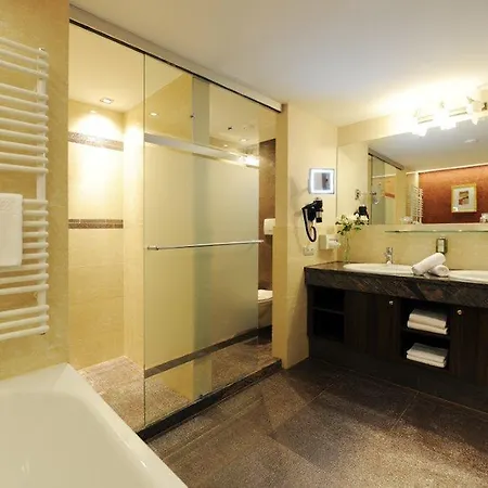 Wellnesshotel Cervosa ホテル 5*