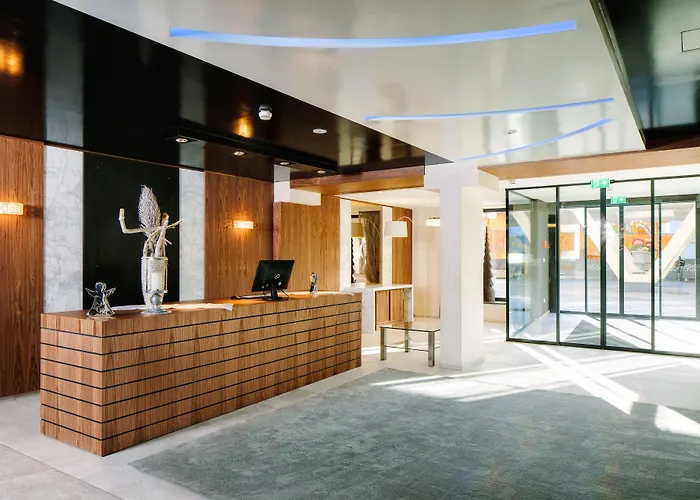 Wellnesshotel Cervosa فندق