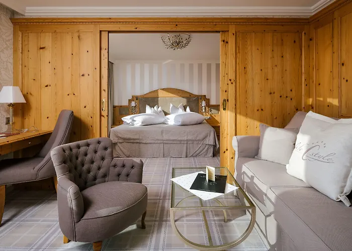 Wellnesshotel Cervosa فندق