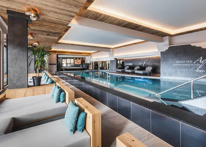 Wellnesshotel Cervosa فندق سيرفاوس