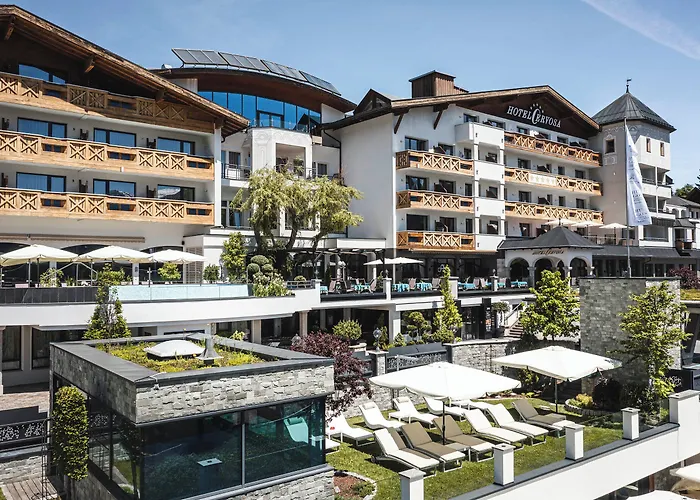 فندق Wellnesshotel Cervosa 5*