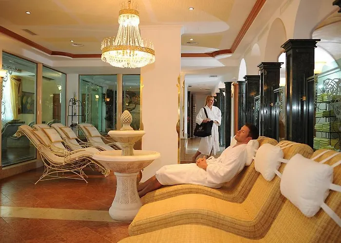 Wellnesshotel Cervosa سيرفاوس